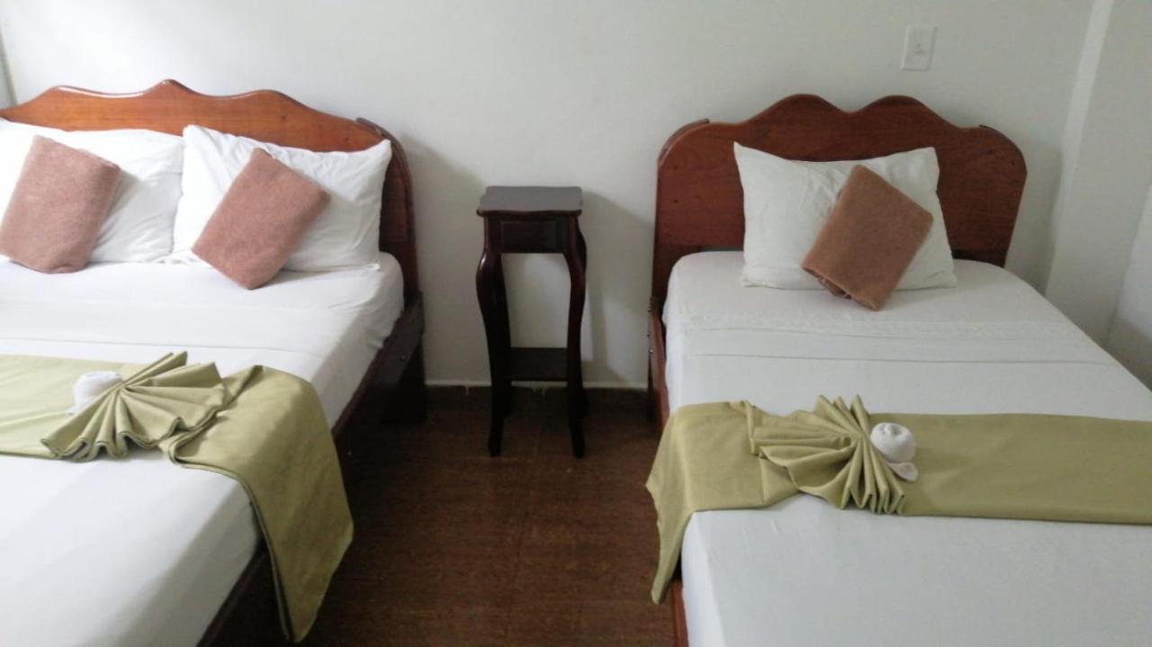 Hotel Don Chicho Bocas Town Exterior foto
